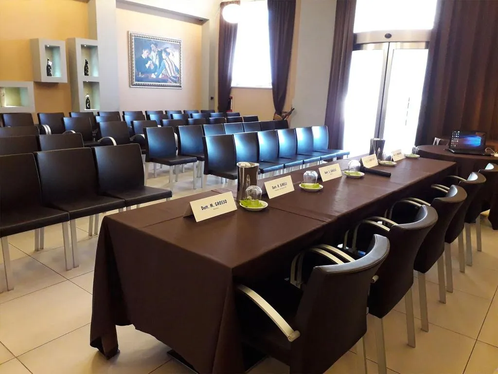 Conferences, La Bussola, Catania