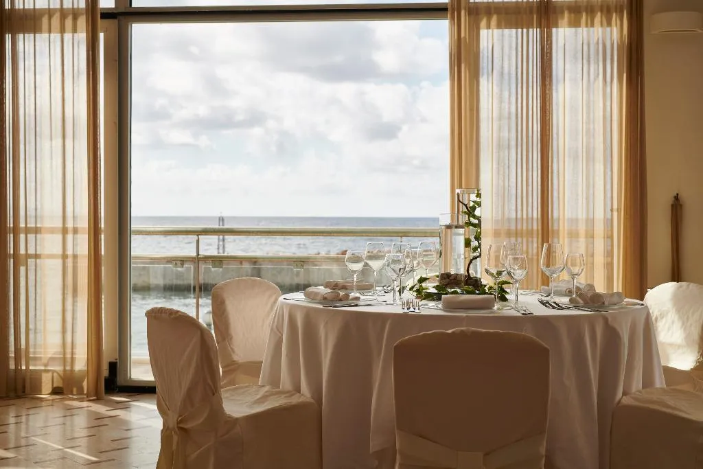 Restaurant, Tirreno Hotel, Palermo