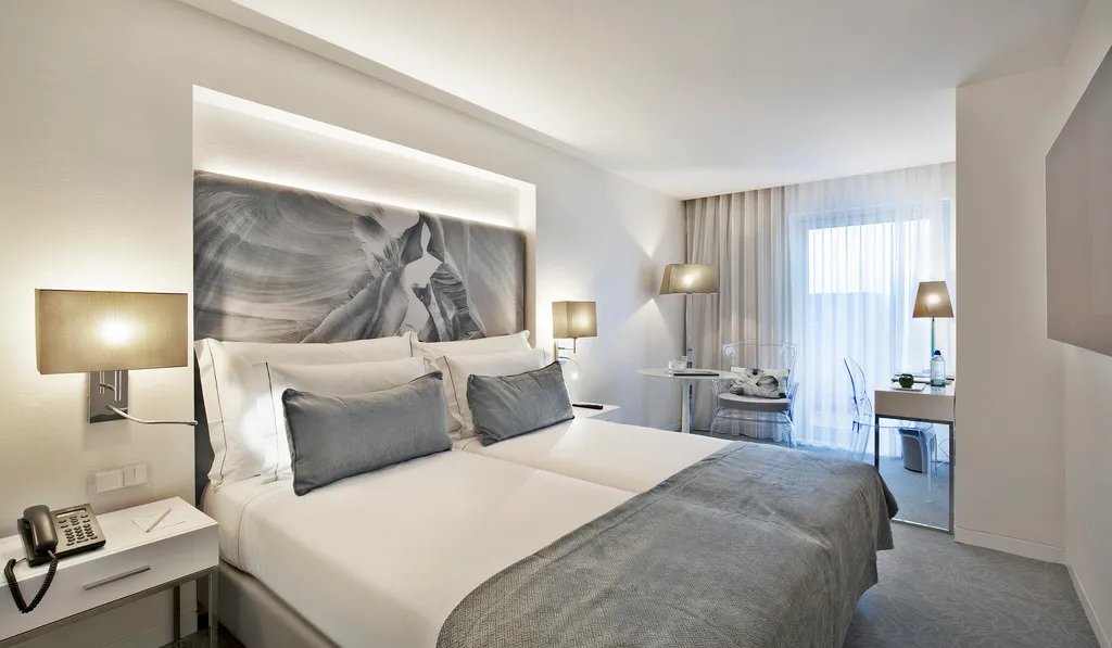 DOUBLE SINGLE USE DELUXE Room, White Lisboa, Lisbon