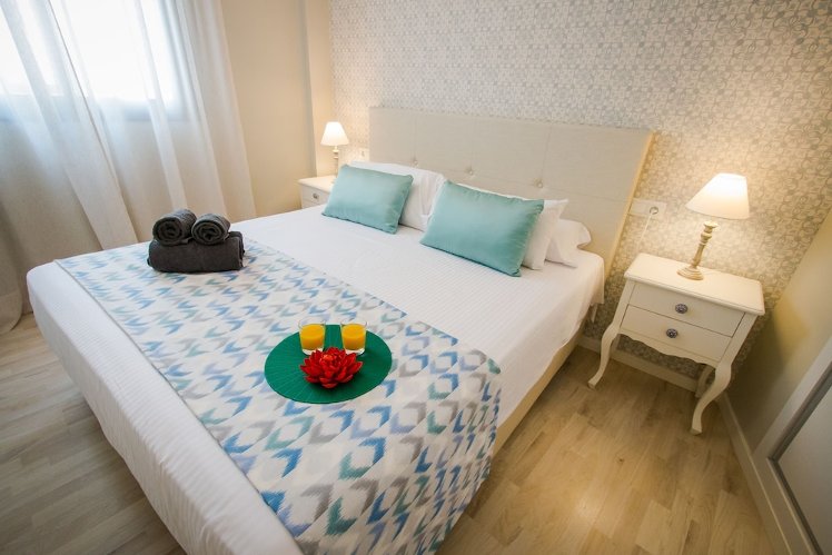 Holidays2Malaga Suites Apartments, Costa Del Sol