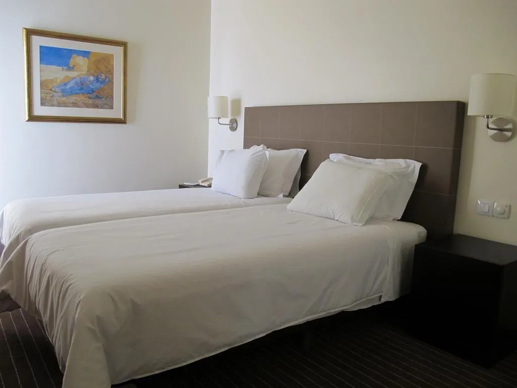 Room, Girassol Suite Hotel, Madeira