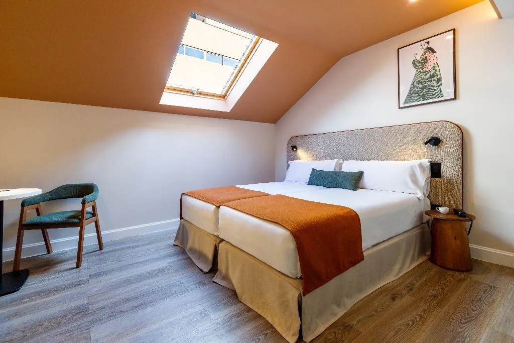 QUADRUPLE STANDARD Room, Petit Palace Puerta del Sol, Madrid