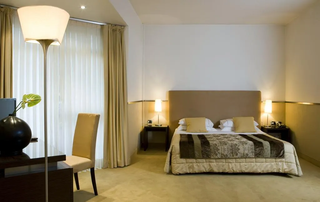 DOUBLE SUPERIOR QUEEN BED Room, Mini Palace Hotel, Rome