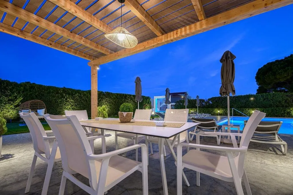 General view, White Canvas Boutique Studios, Zante