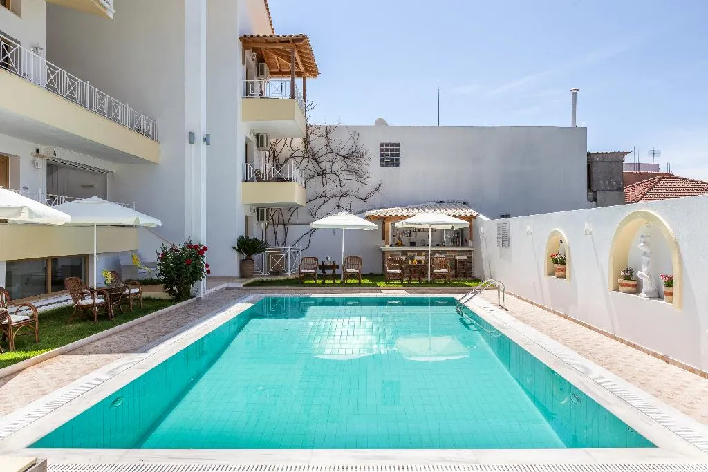 Pool, Ritsa Apartments, Skiathos