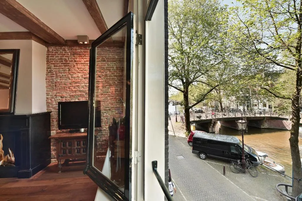 Room, The Place 2 Bnb, Amsterdam