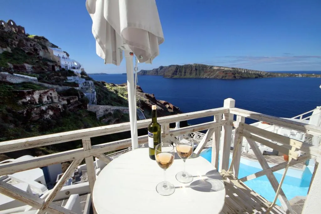 CAVE SEA VIEW HONEYMOON Room, Oia Mare Villas, Santorini