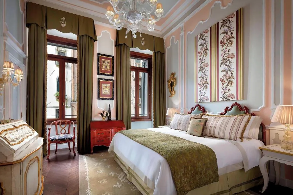 DOUBLE KING SIZE BED Room, The Gritti Palace, a Luxury Collection Hotel, Venice