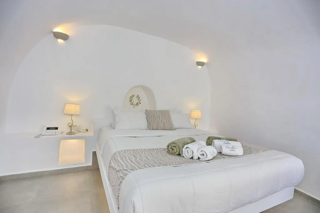 Room, Oia Mare Villas, Santorini