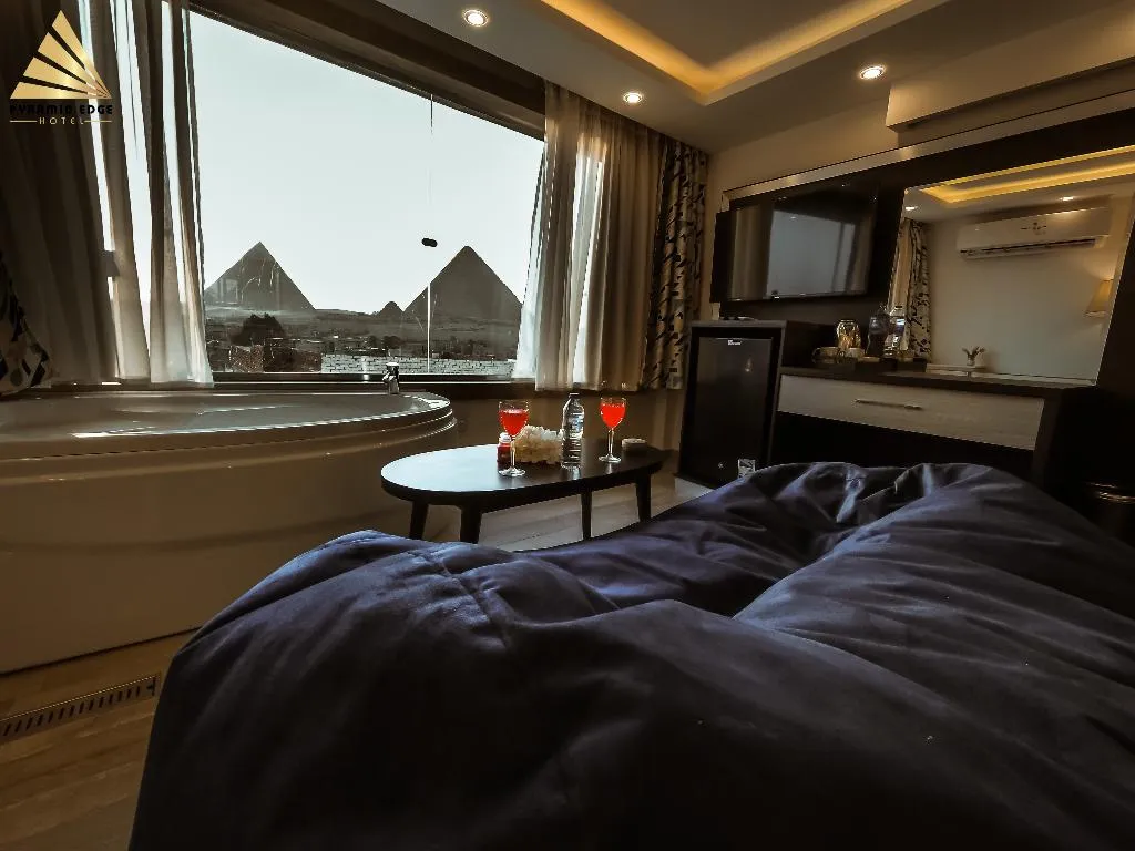 SUITE DELUXE WITH VIEWS Room, Pyramid Edge Hotel & Exclusive Pyramids View Roof, Cairo