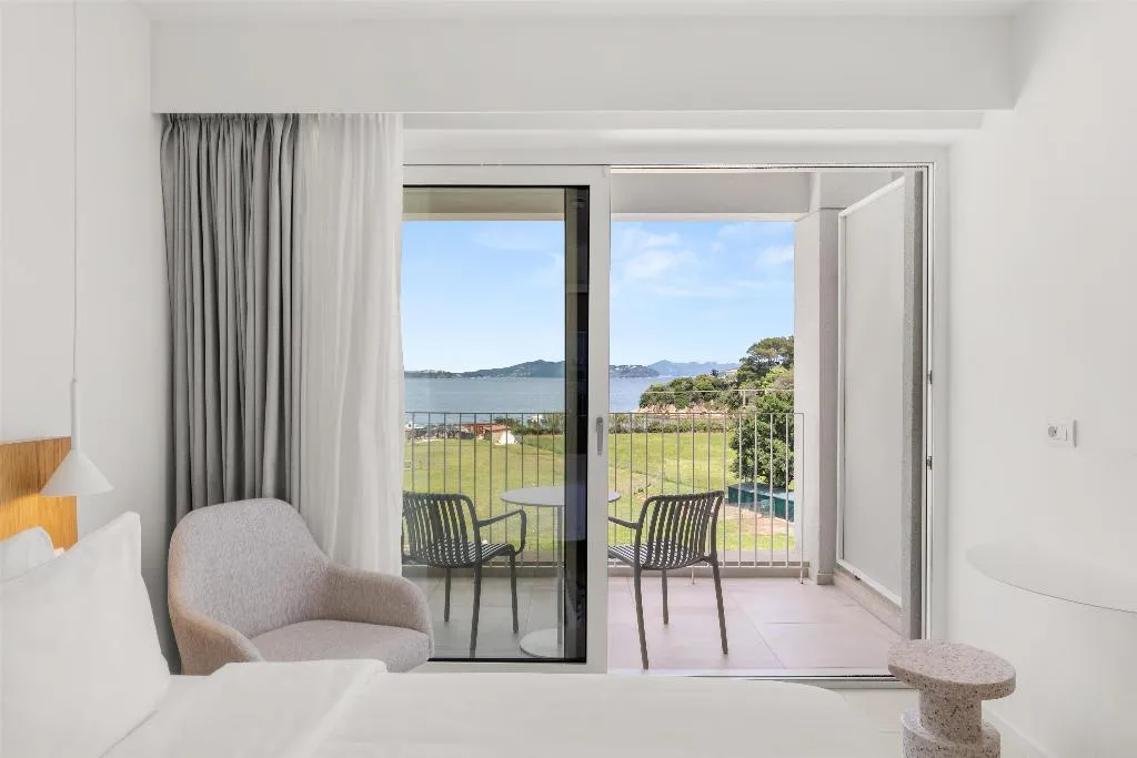 Double or Twin SEA VIEW Room, Radisson Resort Plaza Skiathos, Skiathos