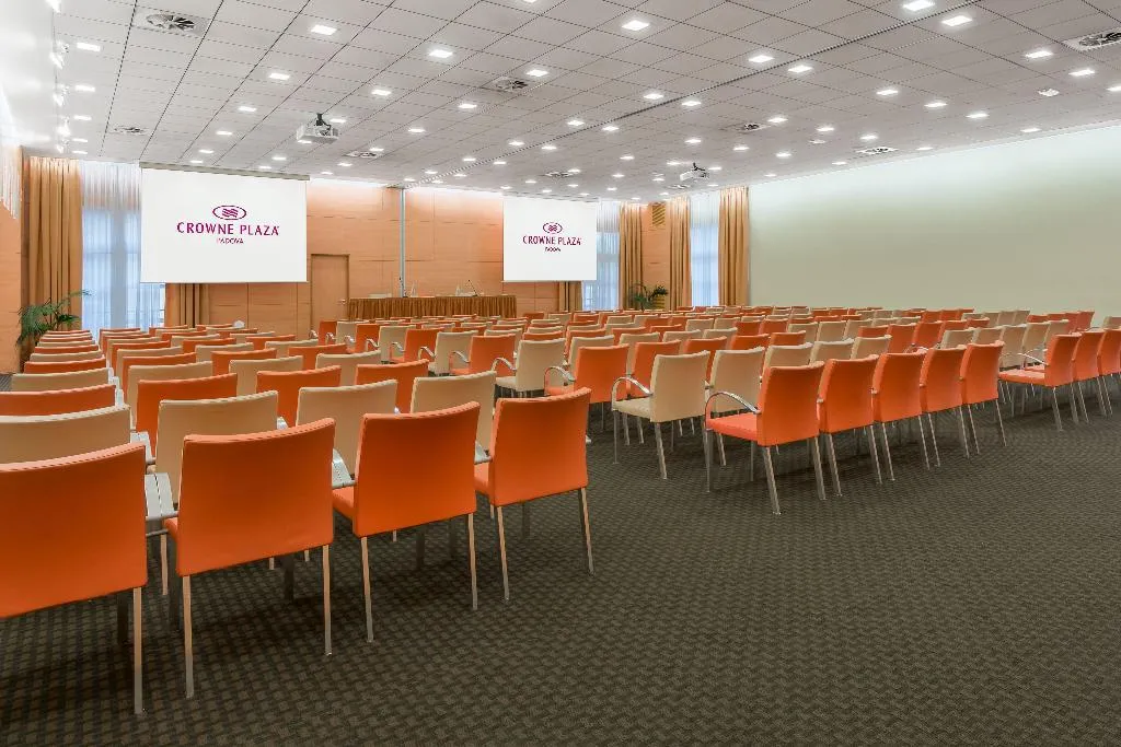 Conferences, Crowne Plaza Padova, Venice