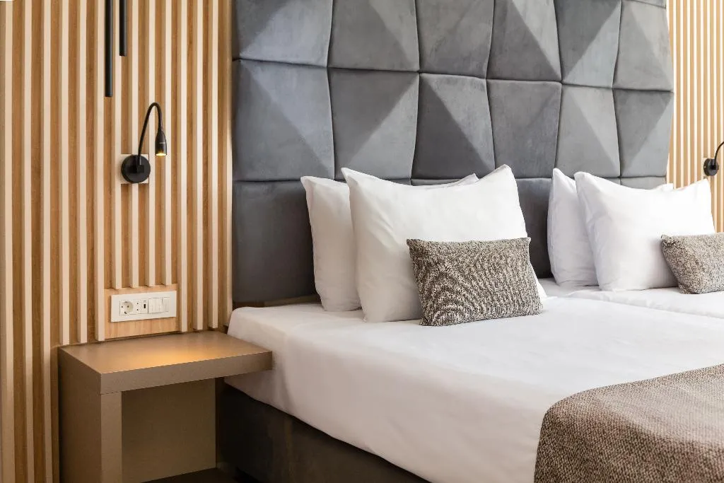 DOUBLE CLASSIC WITH BALCONY Room, Aminess Laurel Khalani Hotel, Split