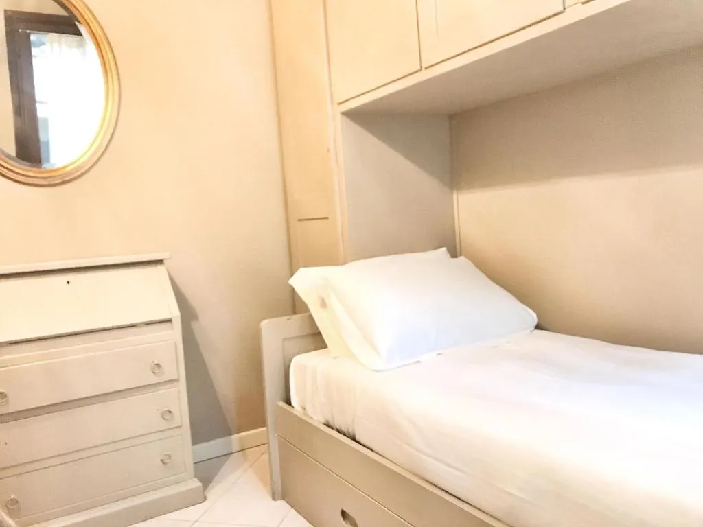 Room, Ca Amadi, Venice