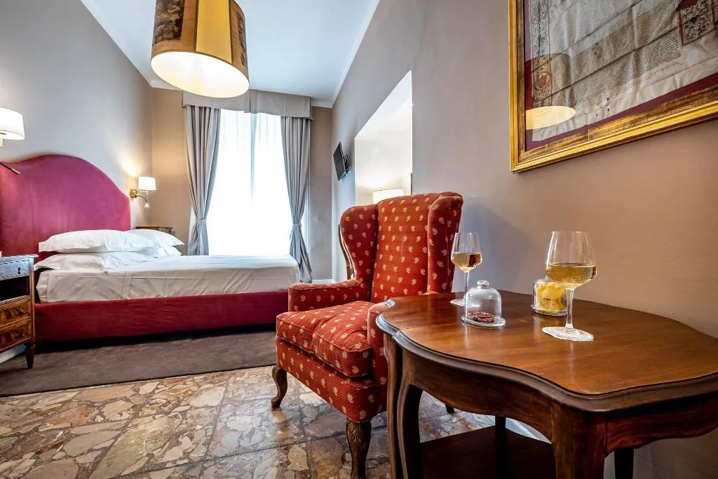 Room, Cerretani Palace Luxury B&B, Florence