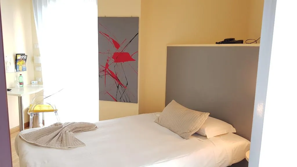 SINGLE STANDARD Room, Mi Hotel, Milan