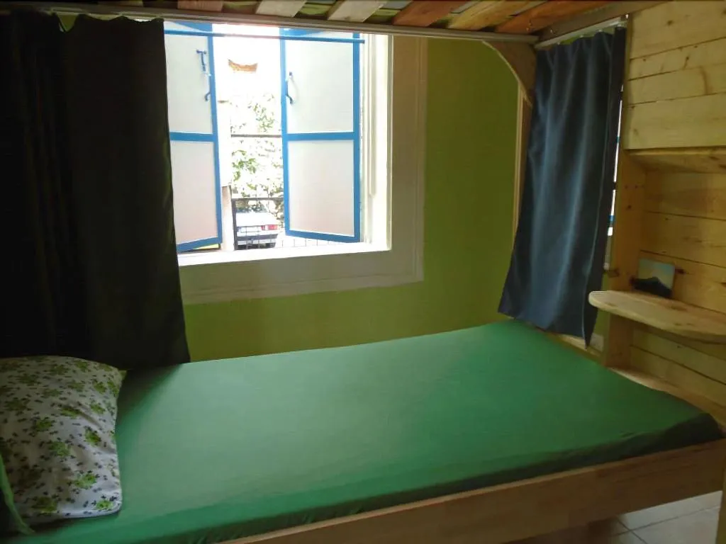 Room, Lotus Garden Hostel, Izmir