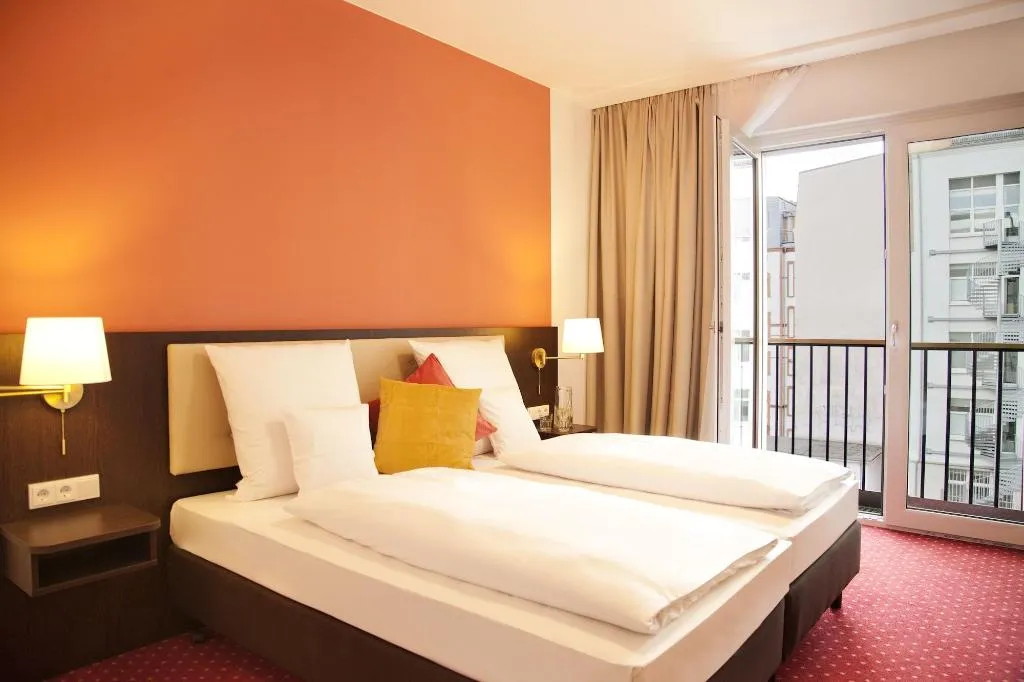 Room, Gold Palais Hotel, Berlin