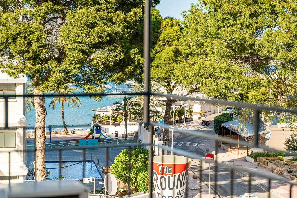 APARTMENT ONE BEDROOM WITH TERRACE Room, Kensington Econotels, Majorca