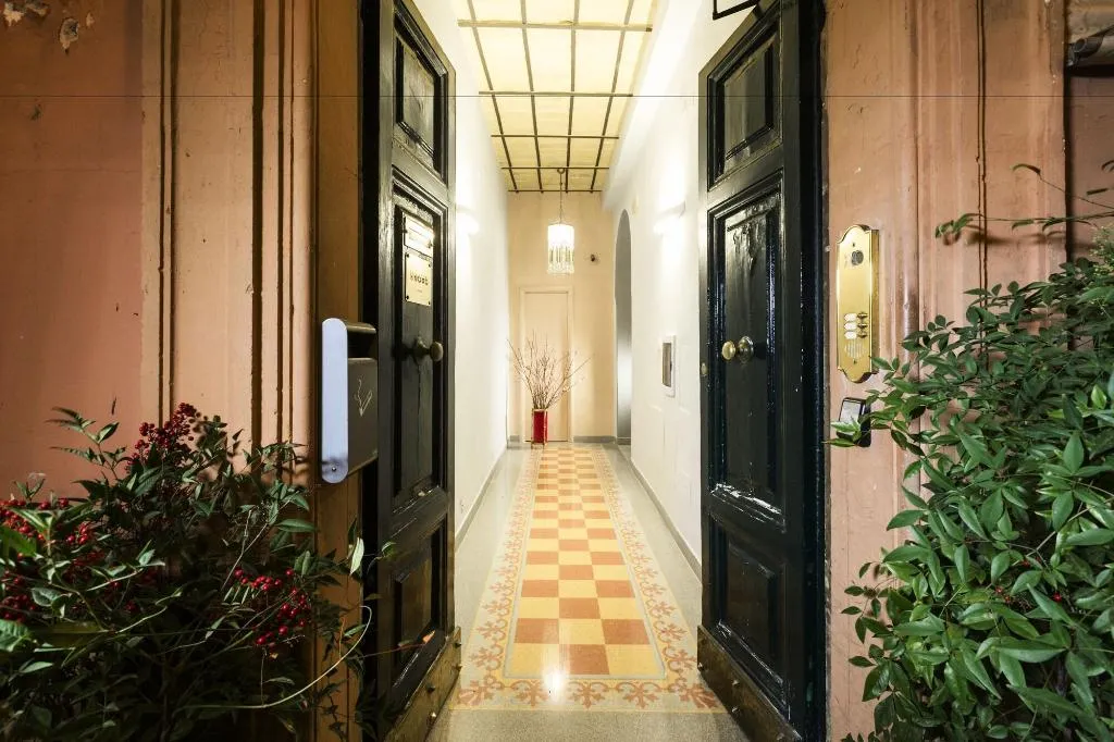 Lobby, Casa de' Fiori Biscione, Rome