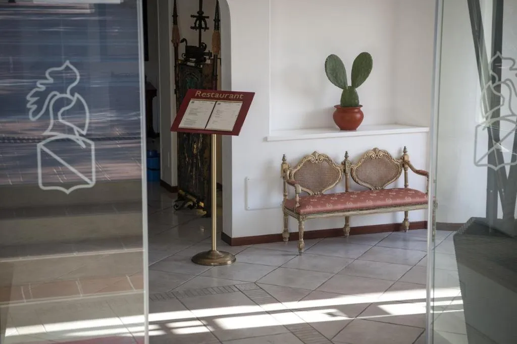 Lobby, Baia del Capitano, Palermo