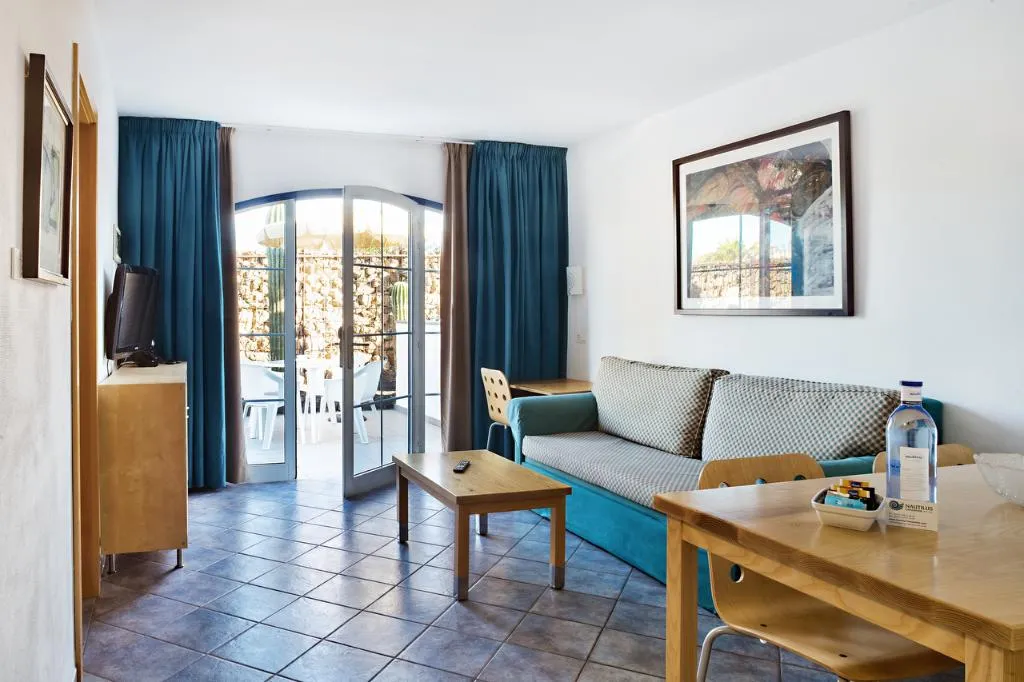 APARTMENT CAPACITY 4 TWO BEDROOMS Room, Nautilus Lanzarote, Lanzarote