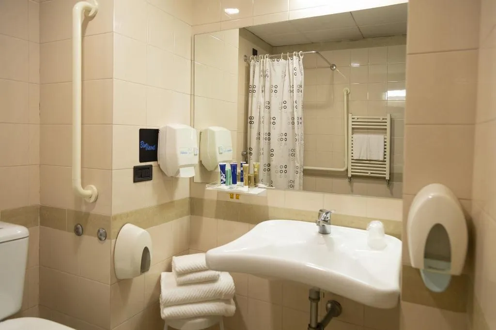 Room, iH Hotels Milano Blu Visconti, Milan