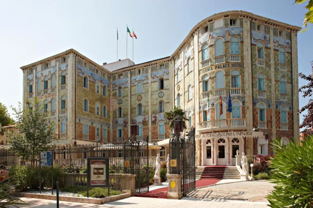 General view, Ausonia Hungaria, Venice