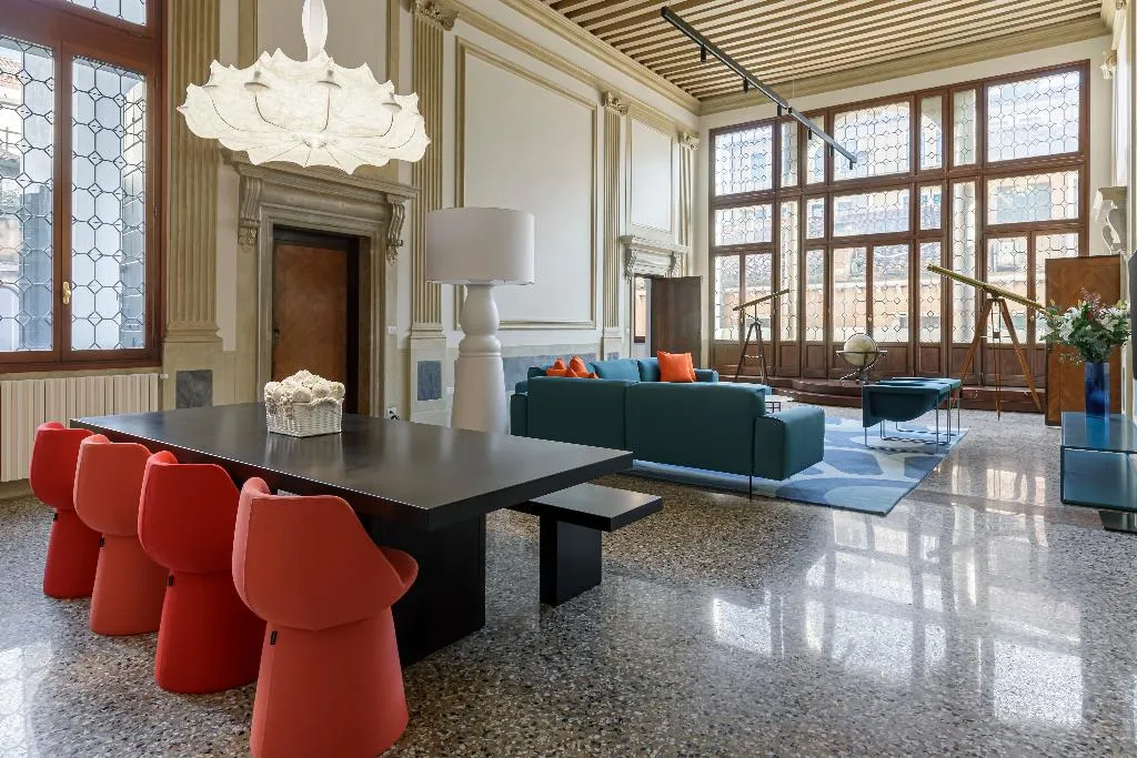 APARTMENT STANDARD Room, Palazzo Dei Fiori By Room Mate, Venice