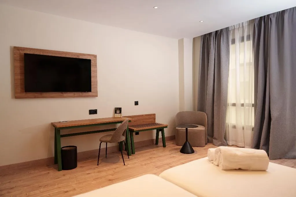 DOUBLE STANDARD Room, Princesa de Eboli, Madrid