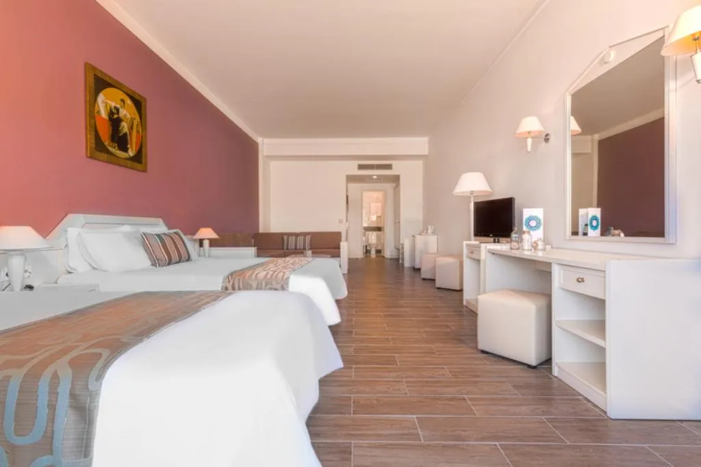 JUNIOR SUITE SEA VIEW Room, Kipriotis Panorama and Suites, Kos