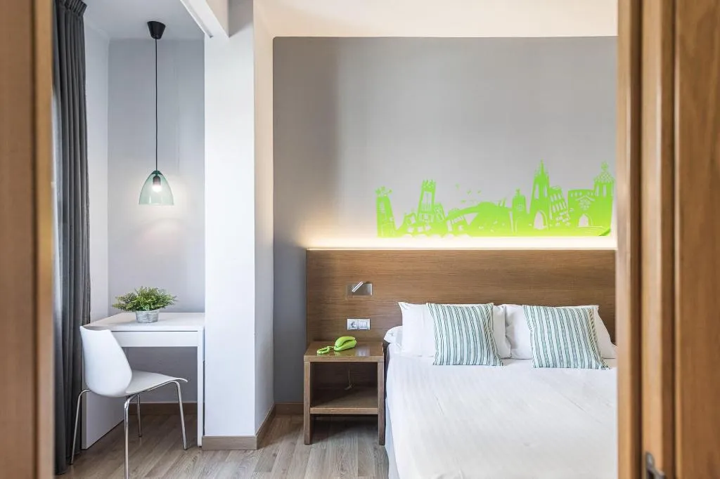 Room, Erba By Pillow, Costa Brava