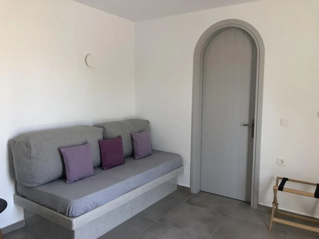 Room, Dragonfly Villas, Santorini