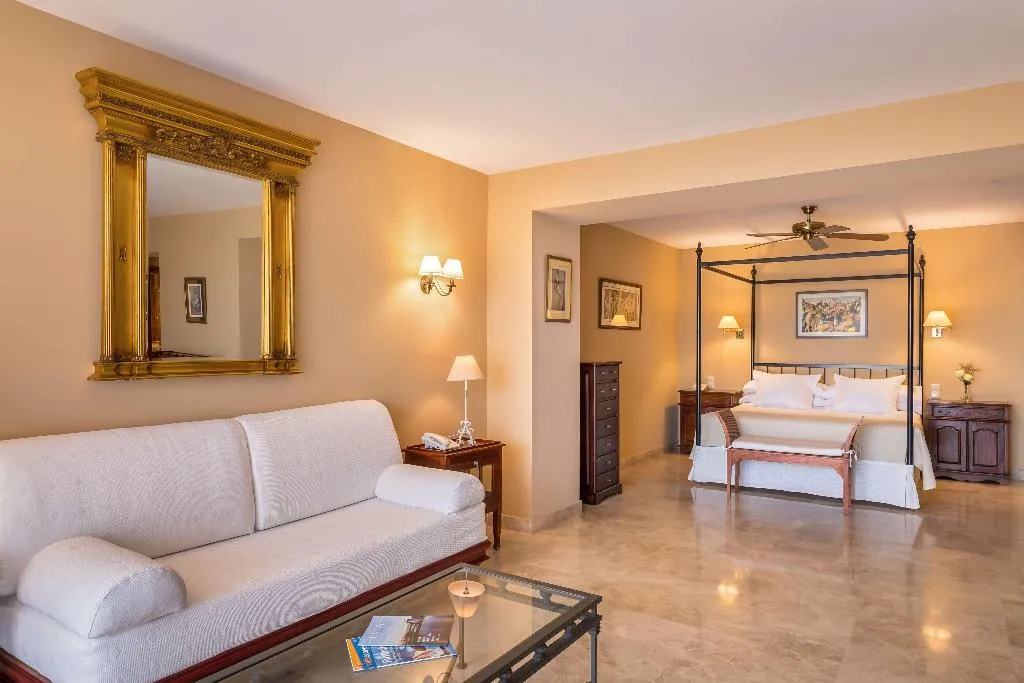 JUNIOR SUITE STANDARD Room, Hotel Guadalmina, Costa Del Sol