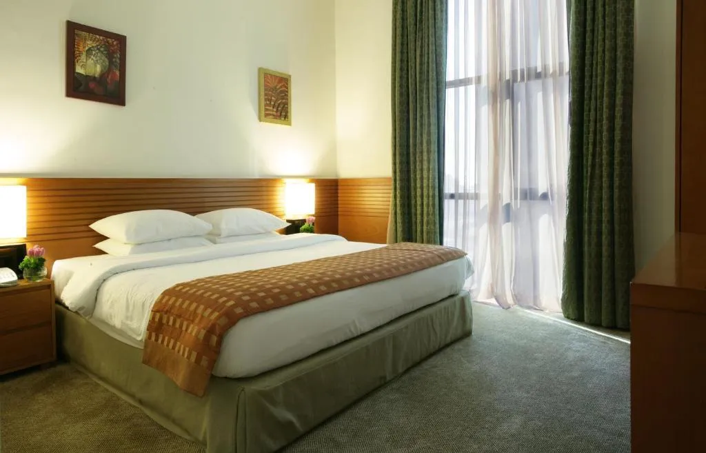 SUITE KING BED NON SMOKING Room, Ramada Hotel & Suite Ajman, Dubai