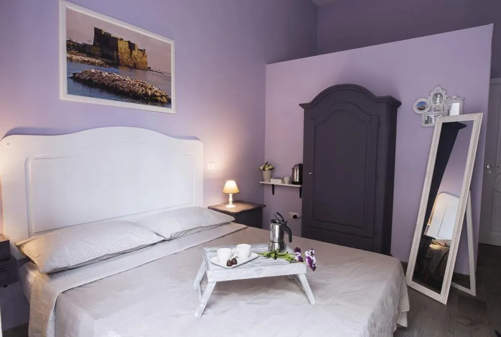 Room, Dimora Partenopea, Naples