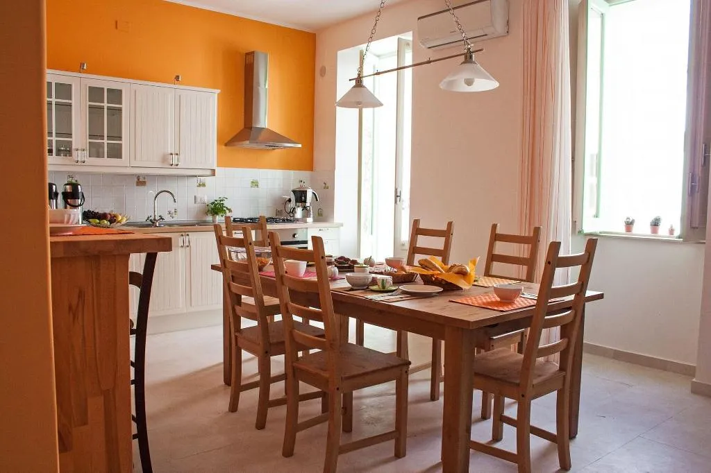 Restaurant, City-in-hostel-B&B, Catania
