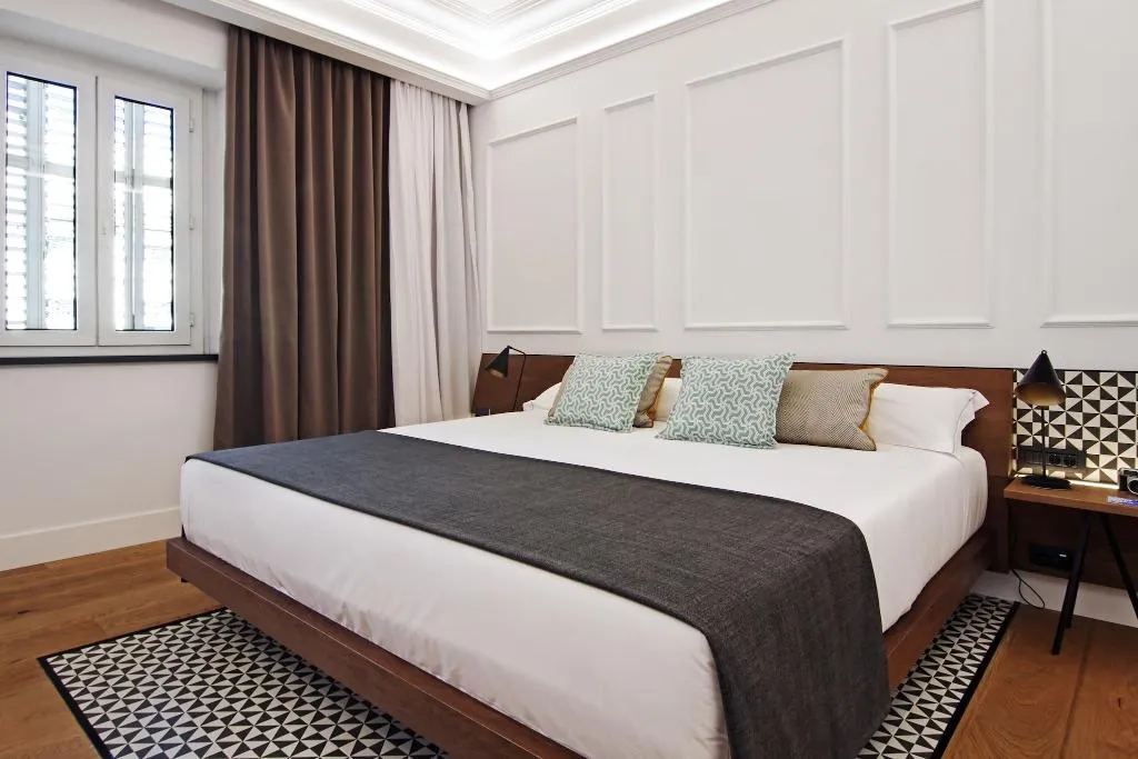 JUNIOR SUITE GRAND Room, One Shot Palacio Reina Victoria 04, Valencia