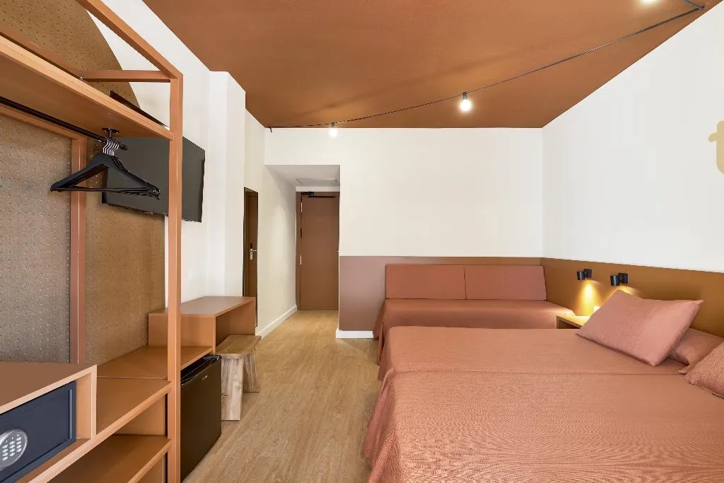 Room, tent Bahia de Palma, Majorca