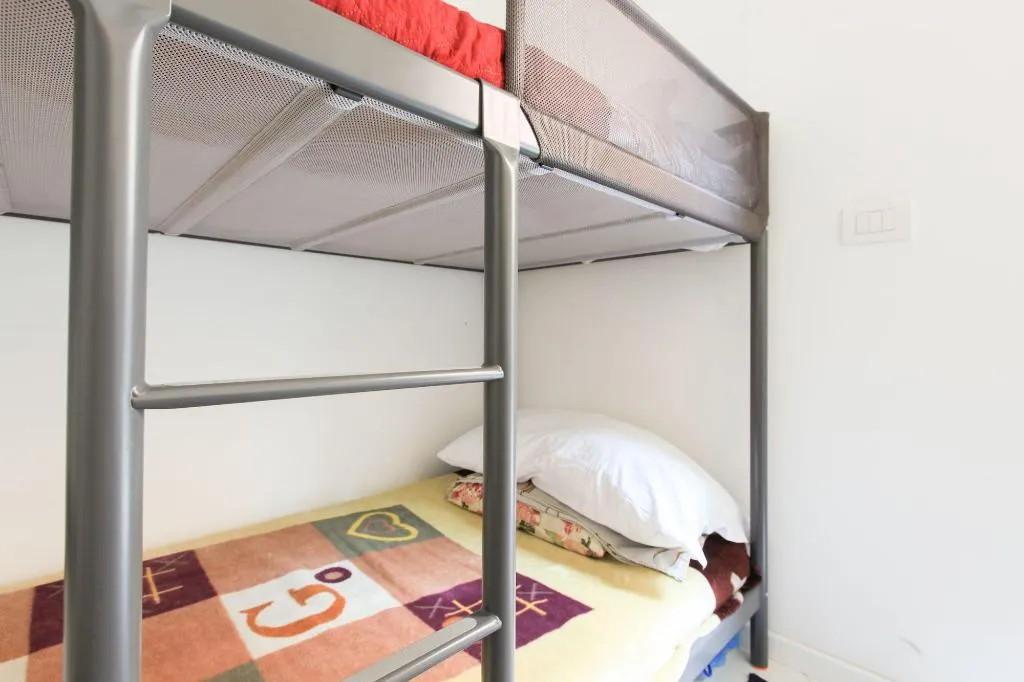 Room, Red Line Room Division, Milan