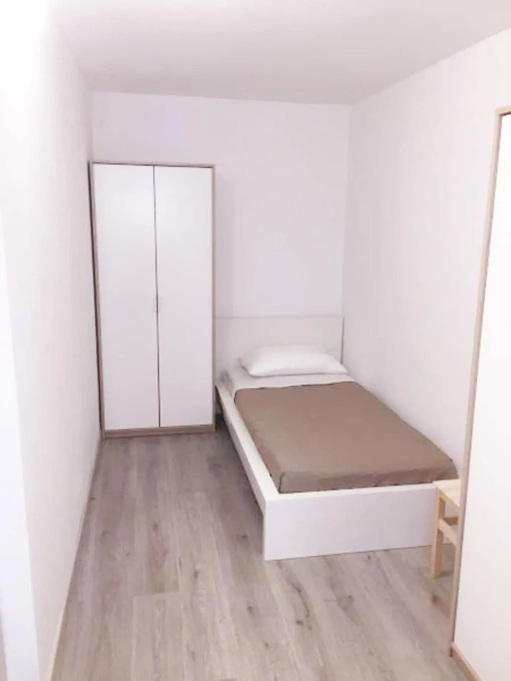 Room, Red Line Room Division, Milan