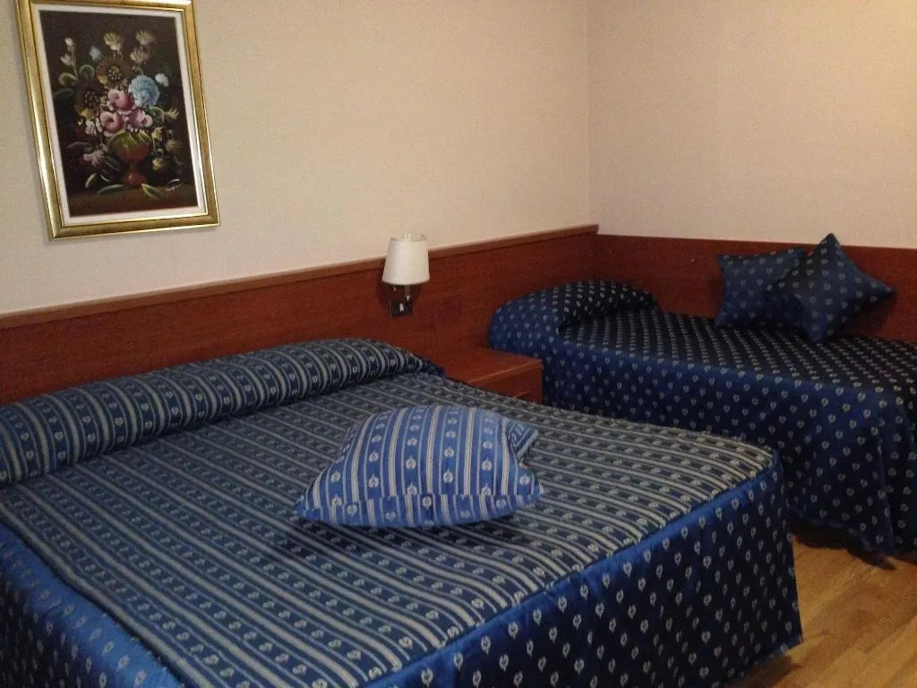Room, Hotel Fenicia, Naples
