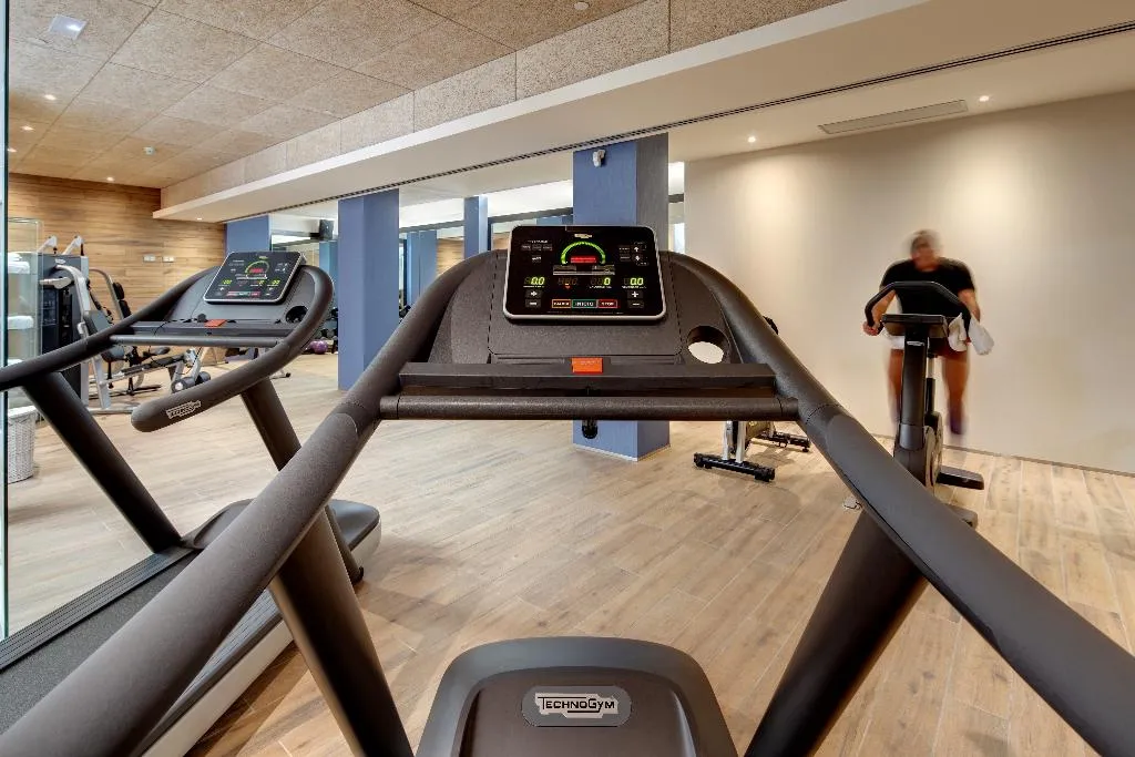 Sports and Entertainment, Amàre Beach Hotel Marbella, Costa Del Sol