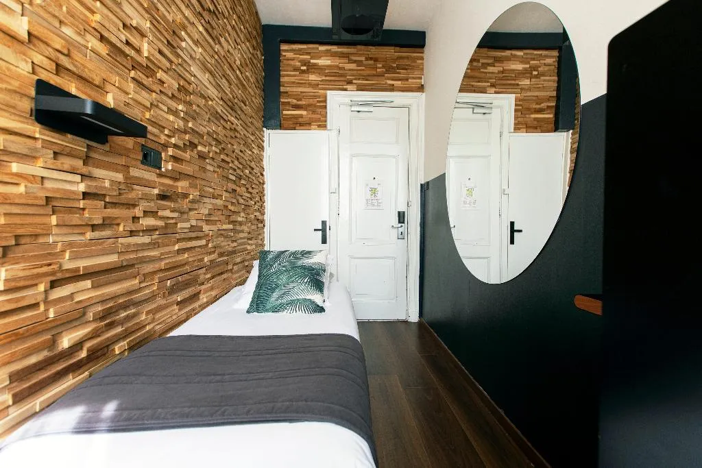 SINGLE STANDARD Room, Quentin Amsterdam Hotel, Amsterdam