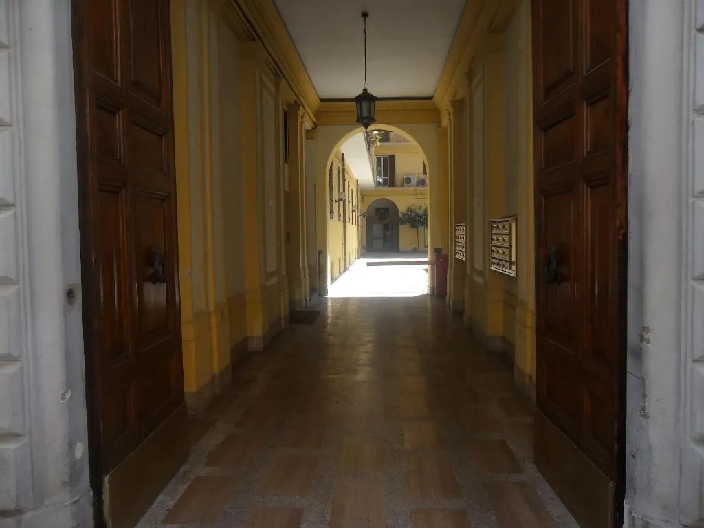 Lobby, Gemme Di Roma, Naples