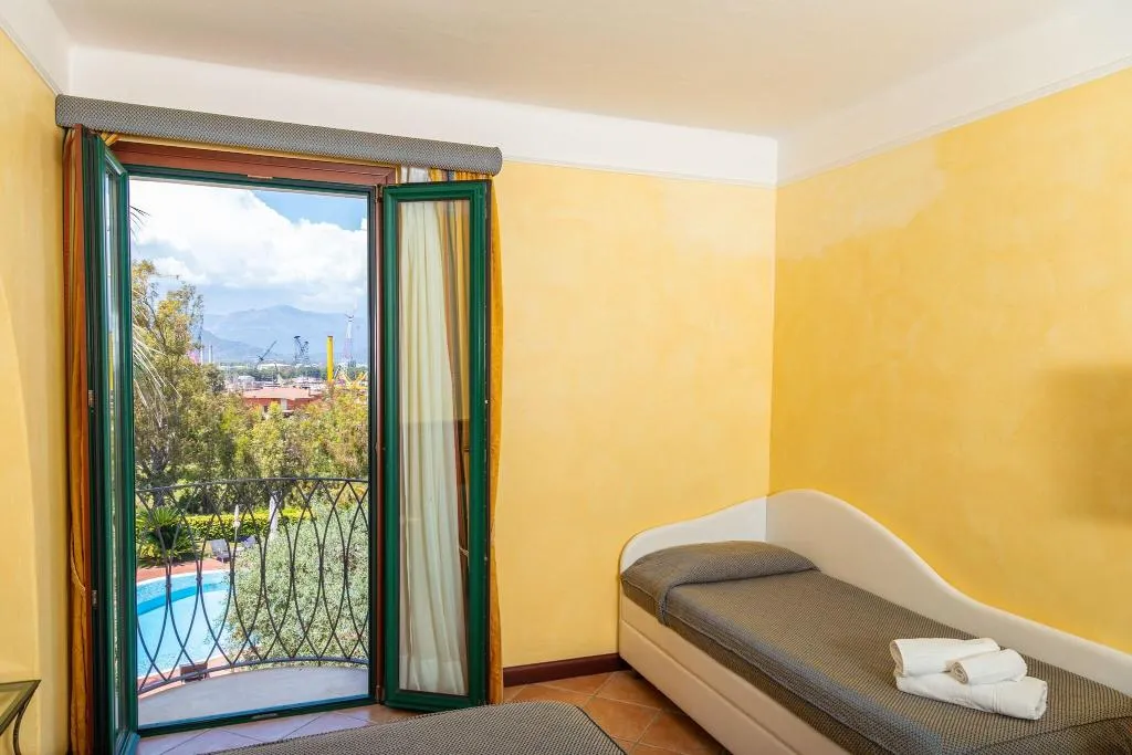 Room, Arbatasar, Cagliari