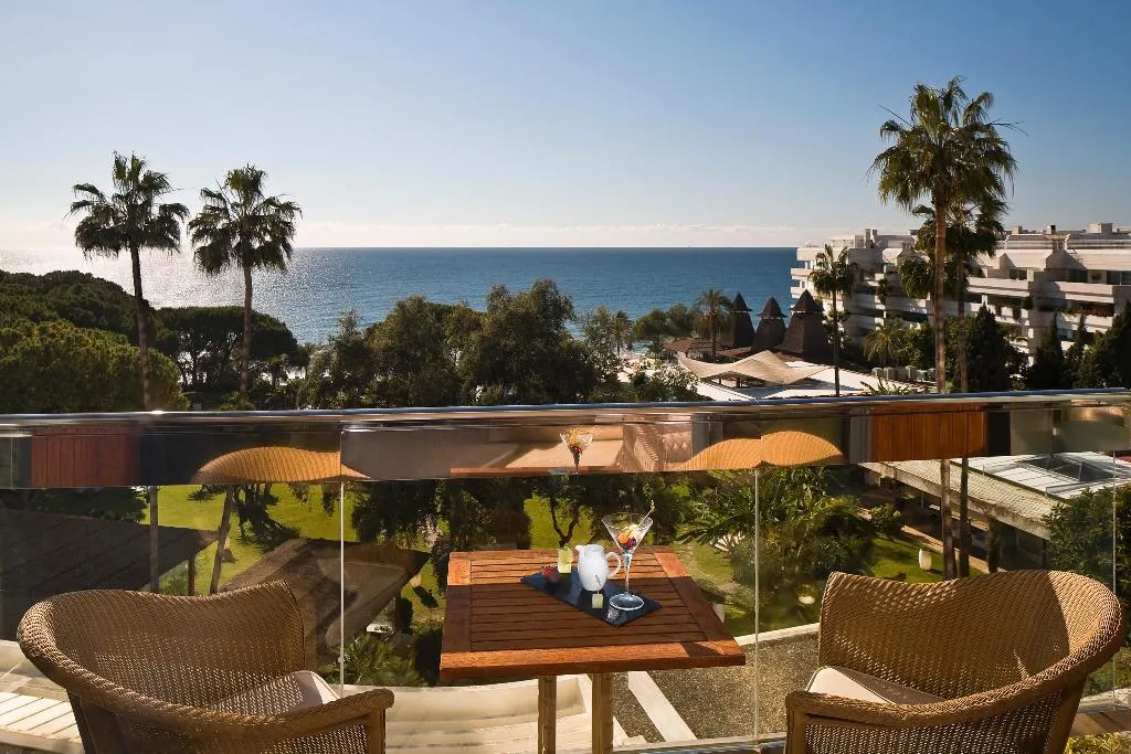 Terrace, Hotel Don Pepe Gran Meliá, Costa Del Sol
