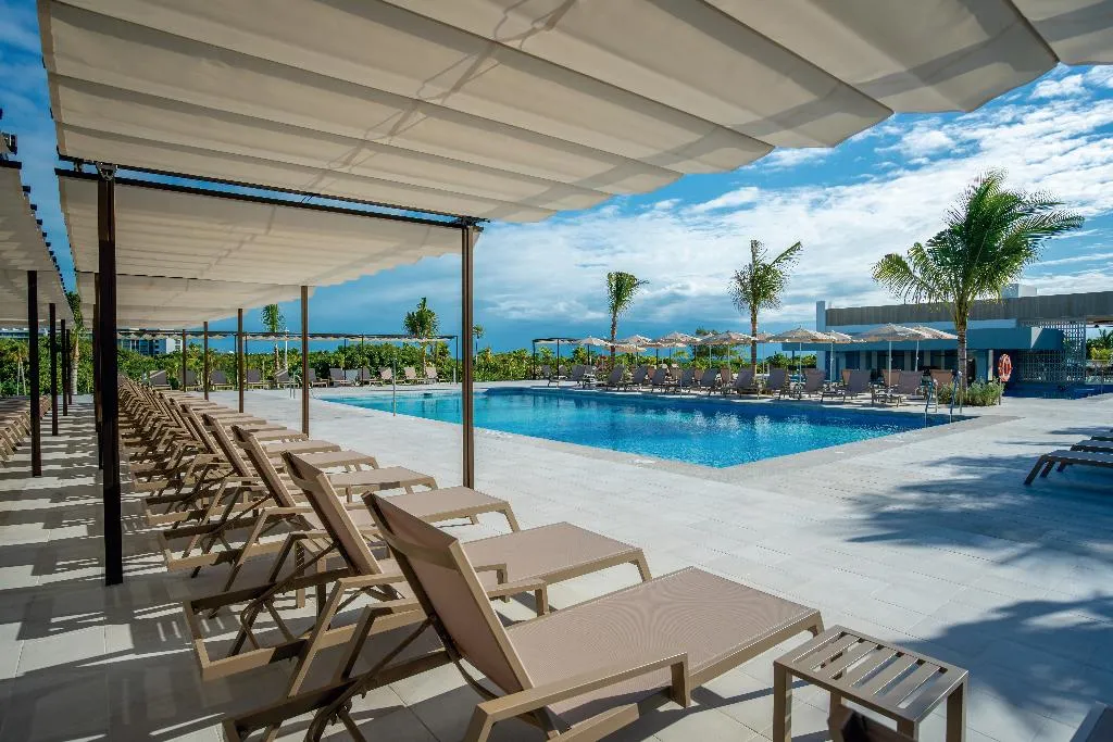 Pool, Riu Latino - Adults Only - All Inclusive, Cancun Area
