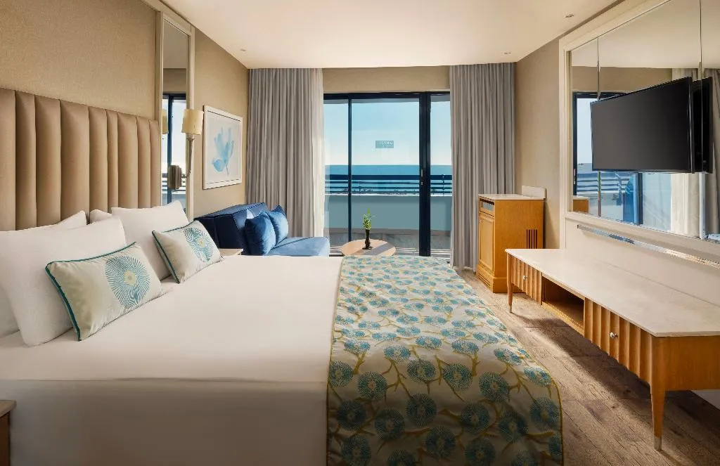 SUITE SIDE SEA VIEW Room, Titanic Deluxe Lara, Antalya