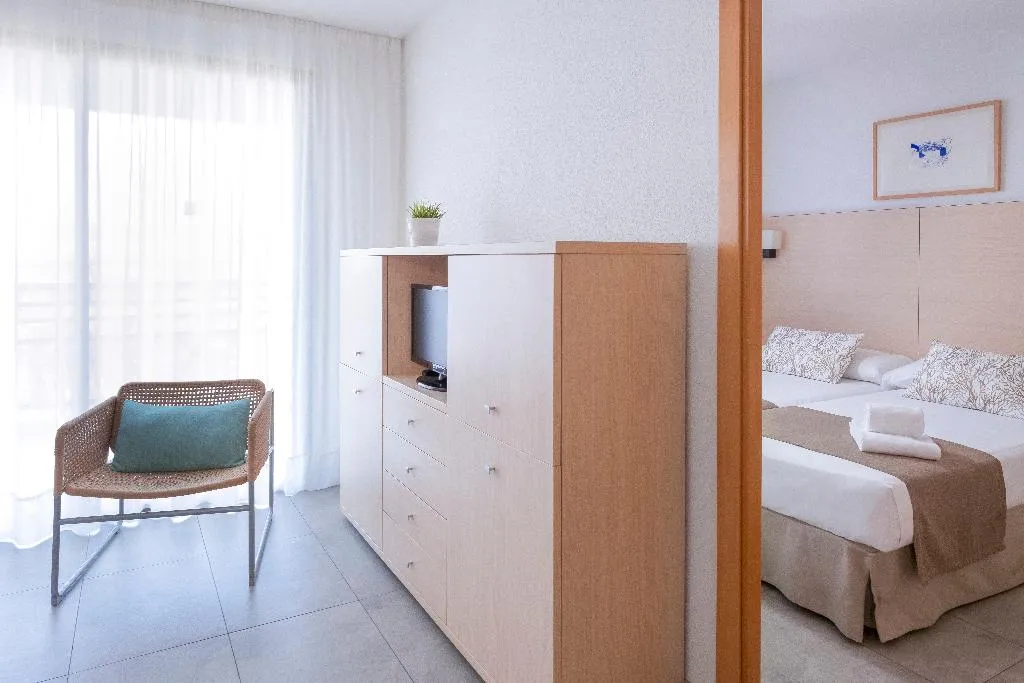 APARTMENT CAPACITY 4 Room, Cye Salou, Costa Dorada